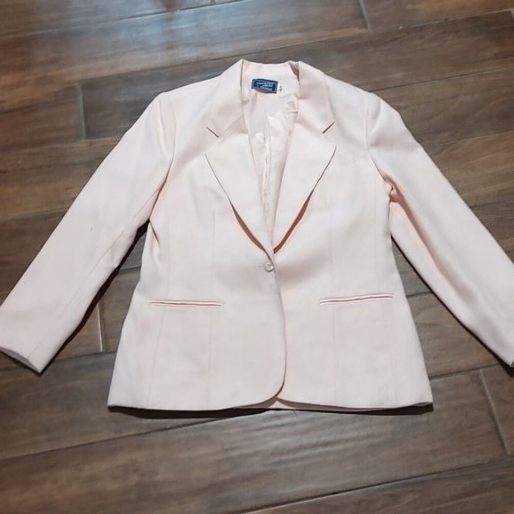 Vintage Haberdashery Collection 12 light pink blazer workwear